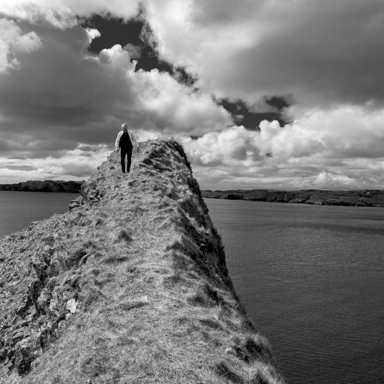 Ridge Walk on SW corner of Oileán Molua